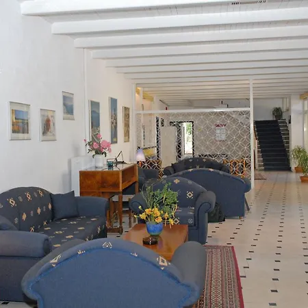 Hotel Popi Star 3*